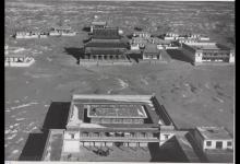 1940�ꌎ������Ƭ������ ���w�ІT���ĵ��������